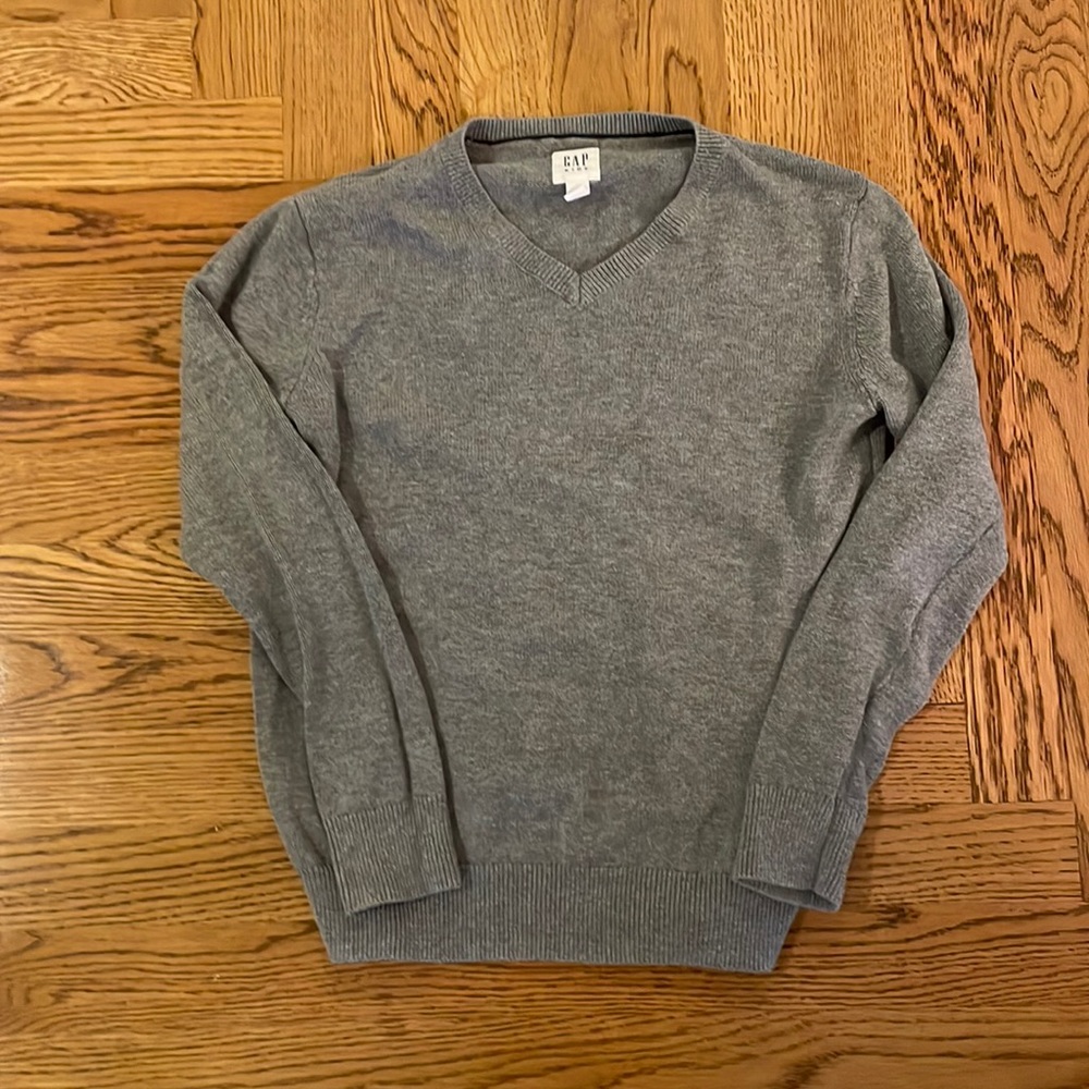 Boys gap  v neck sweater